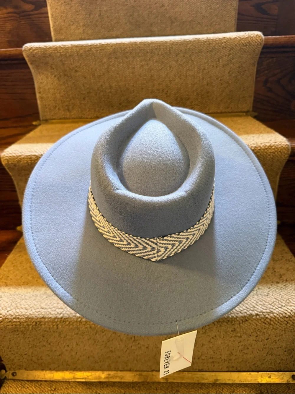 Forever 21 stylish light